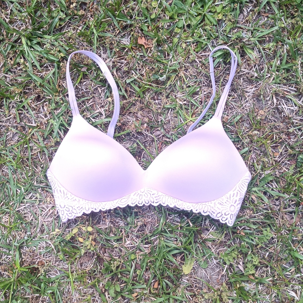 Nwot No under wire bra